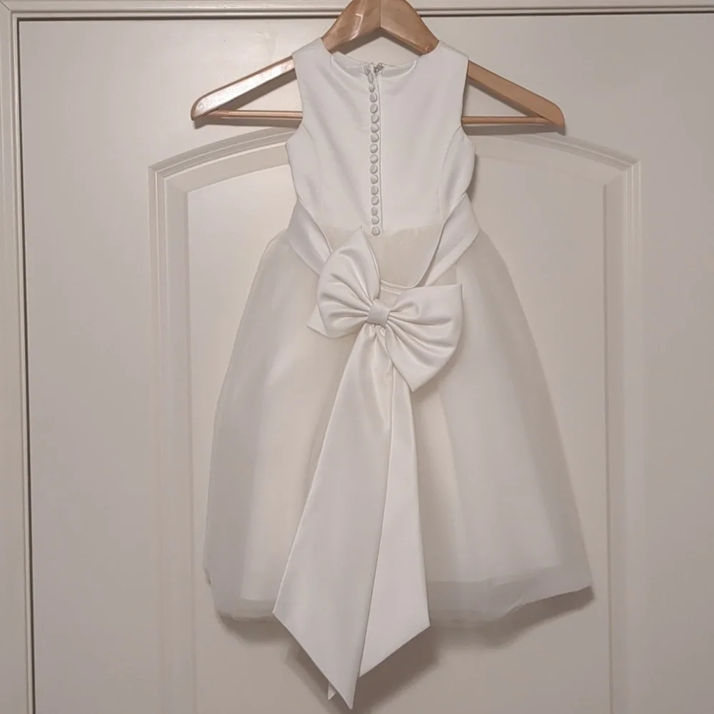 David's Bridal White Flower Girl Dress with Tulle Skirt - Picture 2 of 4